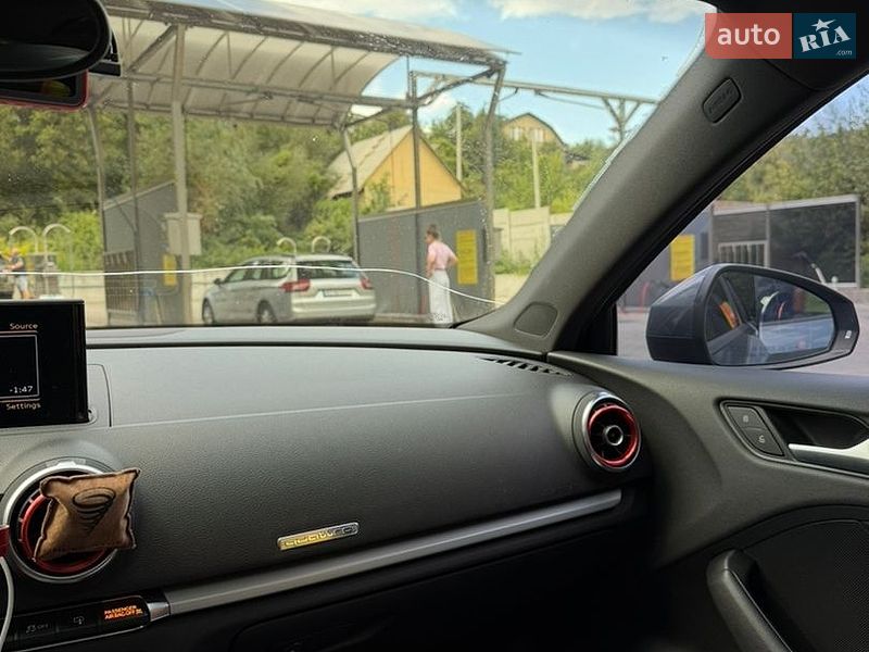 Седан Audi A3 2015 в Киеве