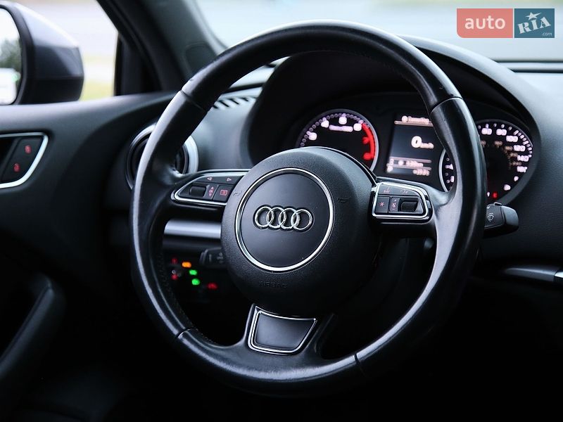 Седан Audi A3 2015 в Харкові