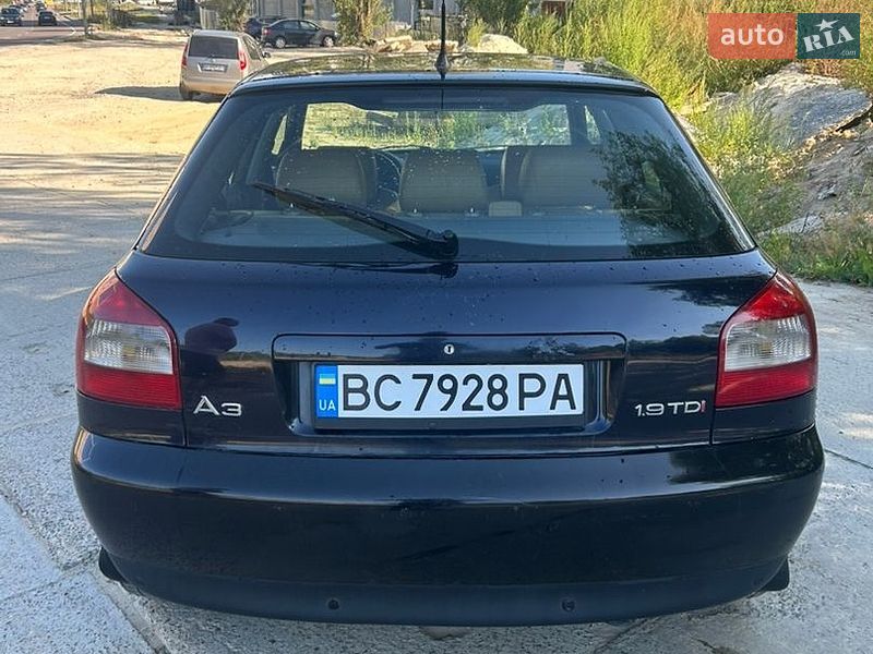 Хэтчбек Audi A3 2002 в Буске