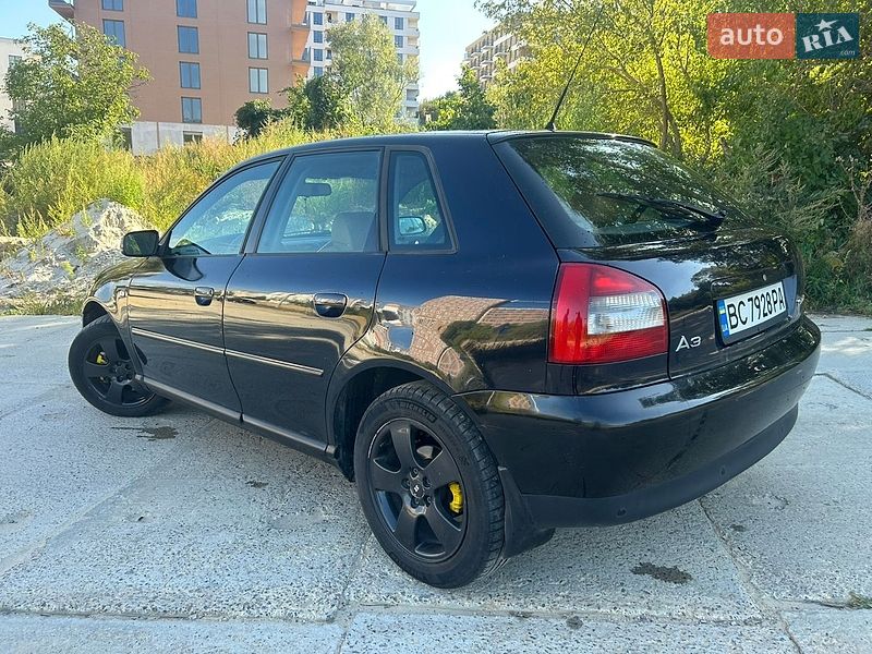 Хэтчбек Audi A3 2002 в Буске