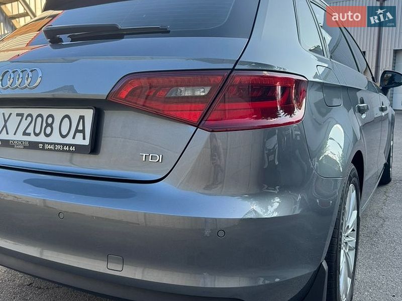 Хетчбек Audi A3 2016 в Харкові