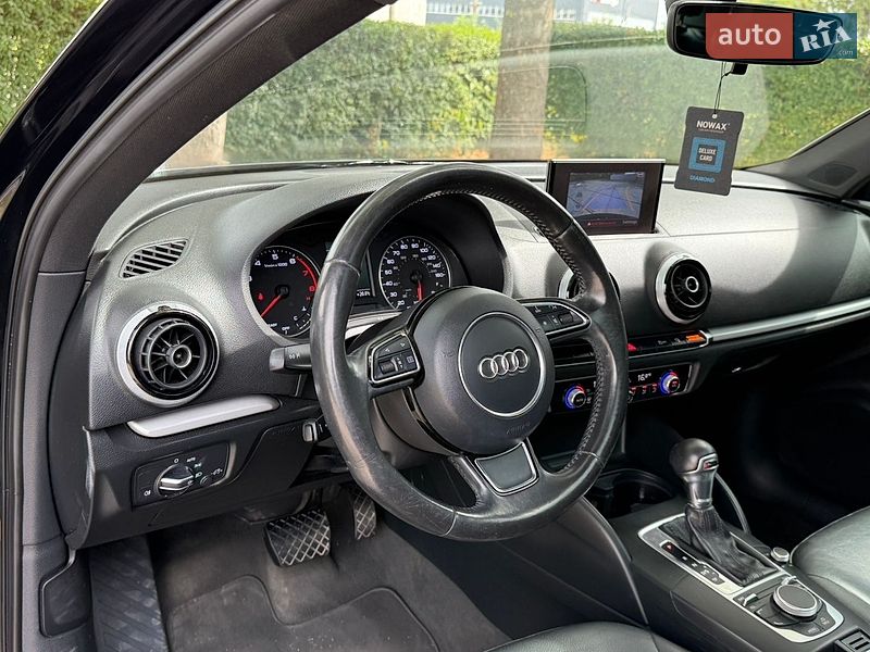 Седан Audi A3 2015 в Стрые