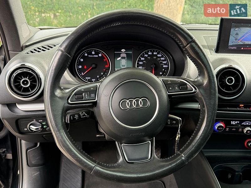 Седан Audi A3 2015 в Стрые