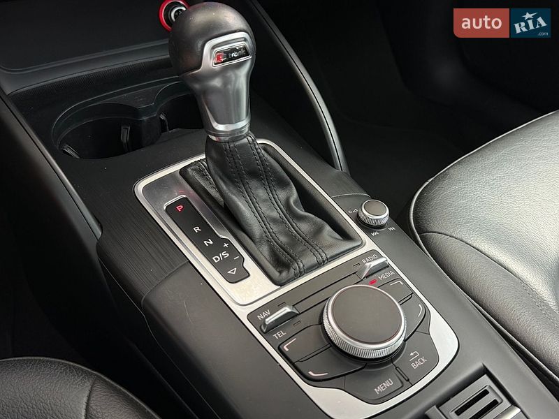 Седан Audi A3 2015 в Стрые