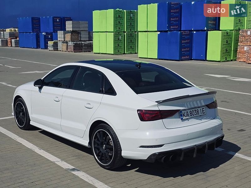 Седан Audi A3 2015 в Киеве