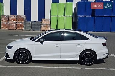 Седан Audi A3 2015 в Киеве