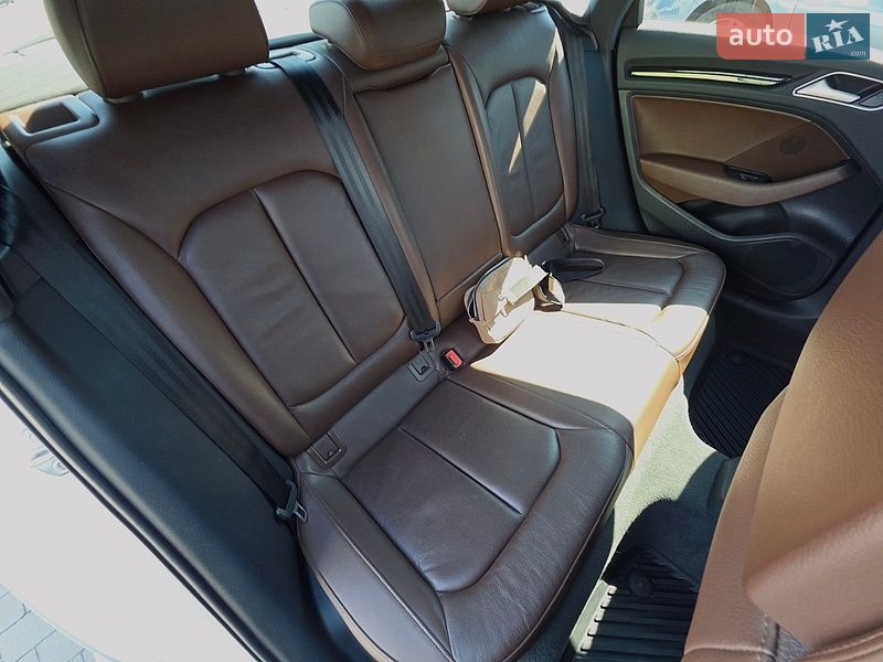 Седан Audi A3 2015 в Киеве