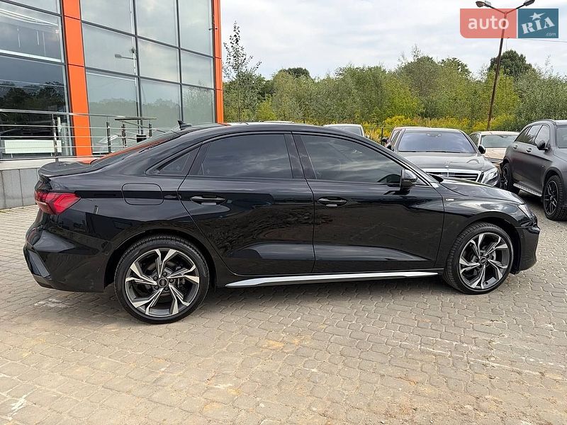Седан Audi A3 2025 в Львове