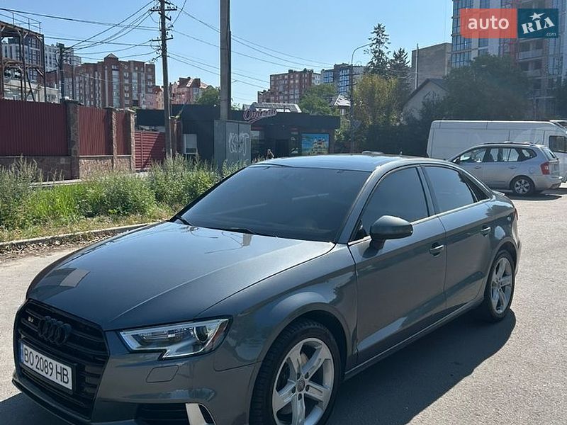 Седан Audi A3 2016 в Тернополе