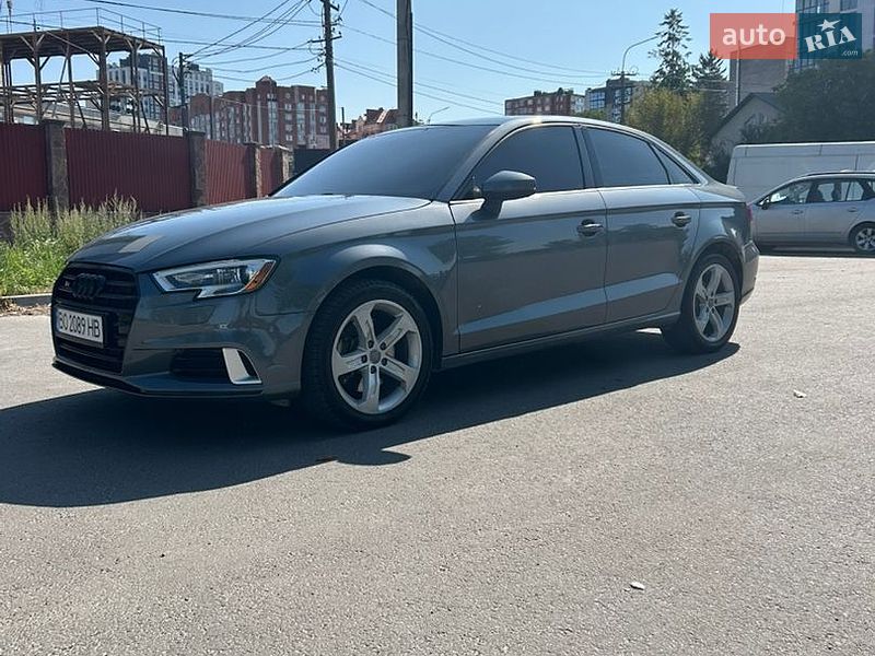 Седан Audi A3 2016 в Тернополе