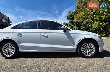 Седан Audi A3 2016 в Одессе