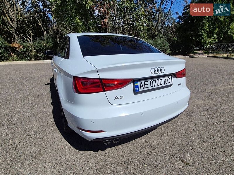 Седан Audi A3 2016 в Одессе