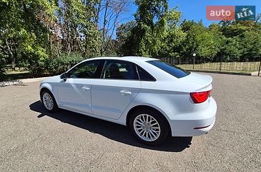 Седан Audi A3 2016 в Одессе