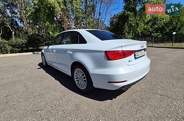 Седан Audi A3 2016 в Одессе