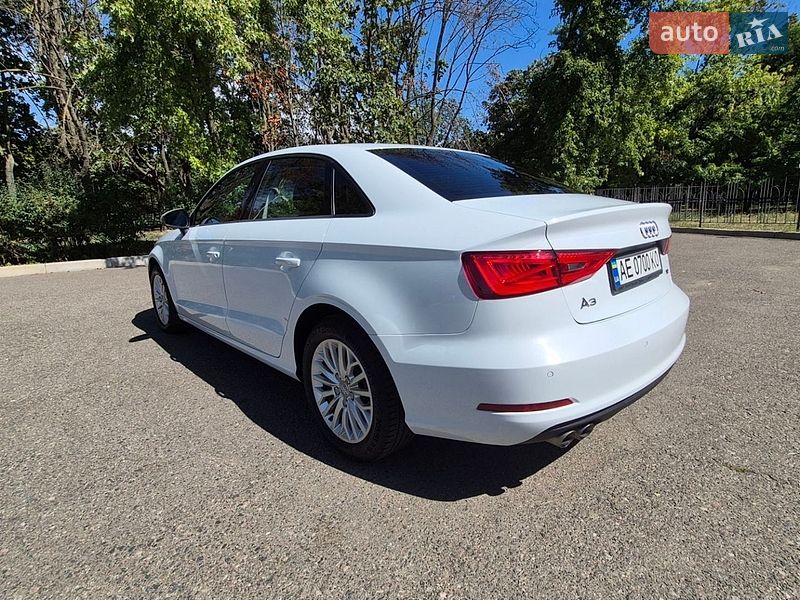 Седан Audi A3 2016 в Одессе
