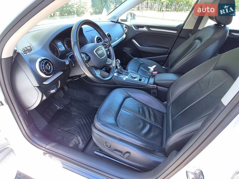 Седан Audi A3 2016 в Одессе