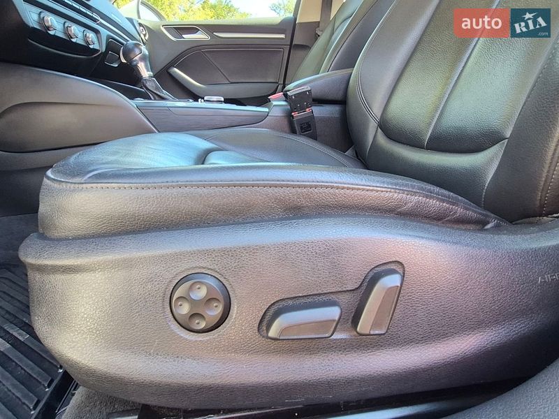 Седан Audi A3 2016 в Одессе