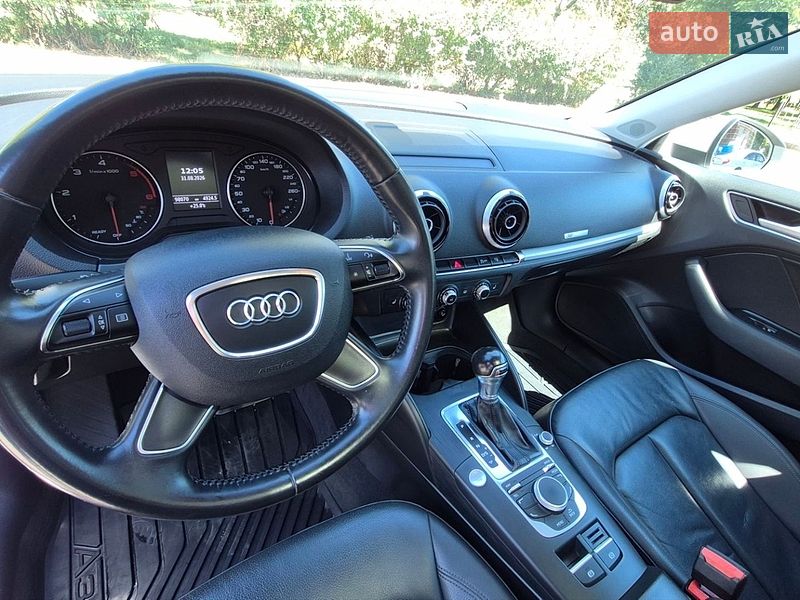 Седан Audi A3 2016 в Одессе