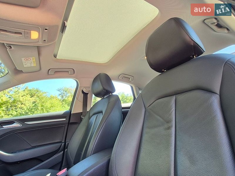 Седан Audi A3 2016 в Одессе