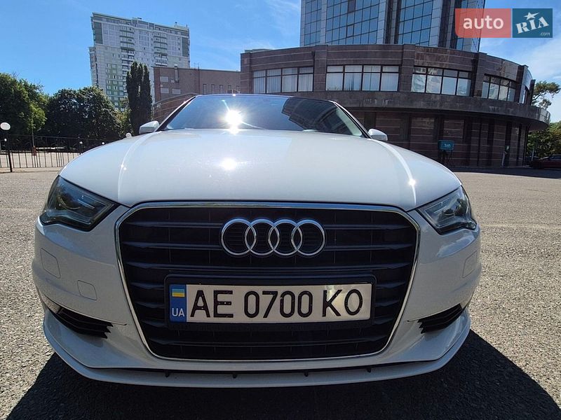 Седан Audi A3 2016 в Одессе