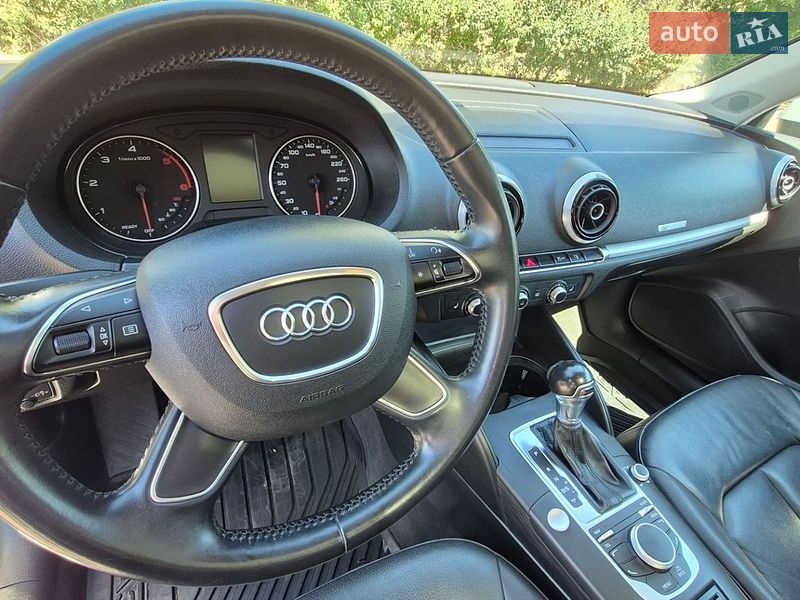 Седан Audi A3 2016 в Одессе