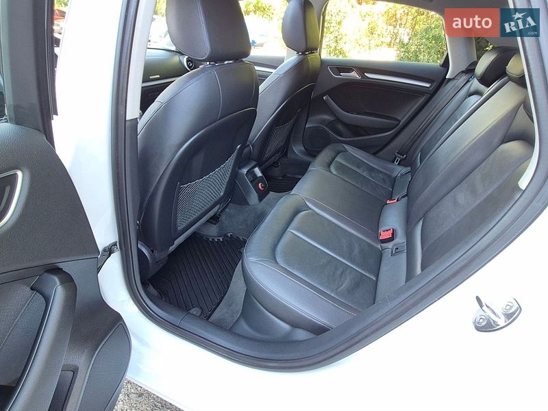 Седан Audi A3 2016 в Одессе