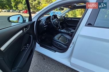 Седан Audi A3 2016 в Одессе