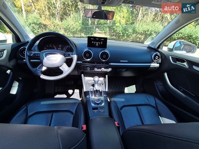 Седан Audi A3 2016 в Одессе