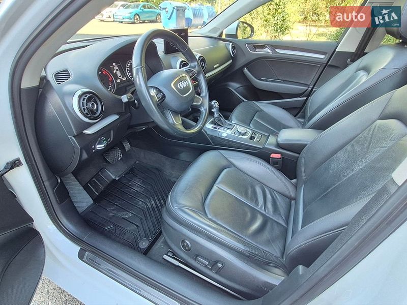 Седан Audi A3 2016 в Одессе