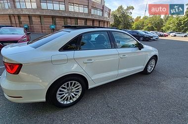 Седан Audi A3 2016 в Одессе