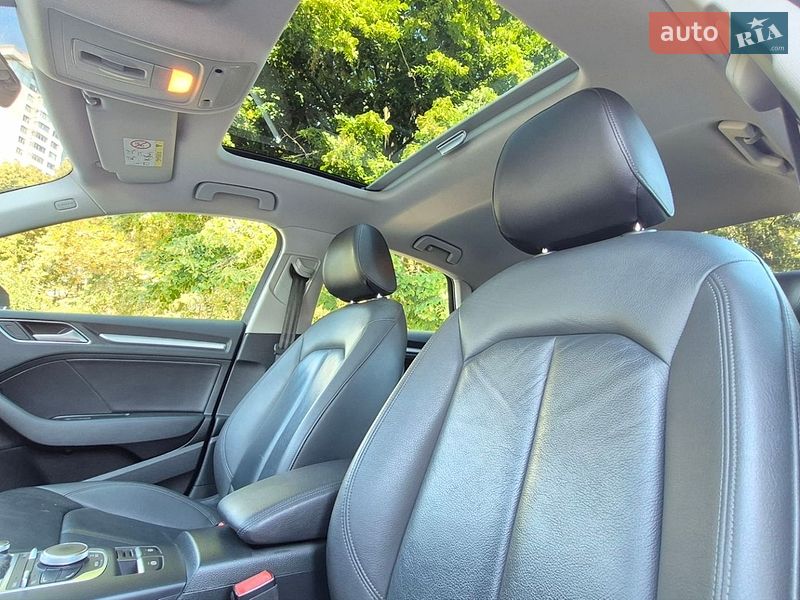 Седан Audi A3 2016 в Одессе