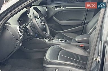 Седан Audi A3 2016 в Луцке