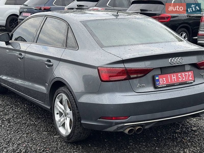 Седан Audi A3 2016 в Луцке