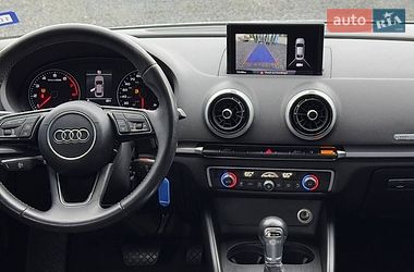 Седан Audi A3 2016 в Луцке