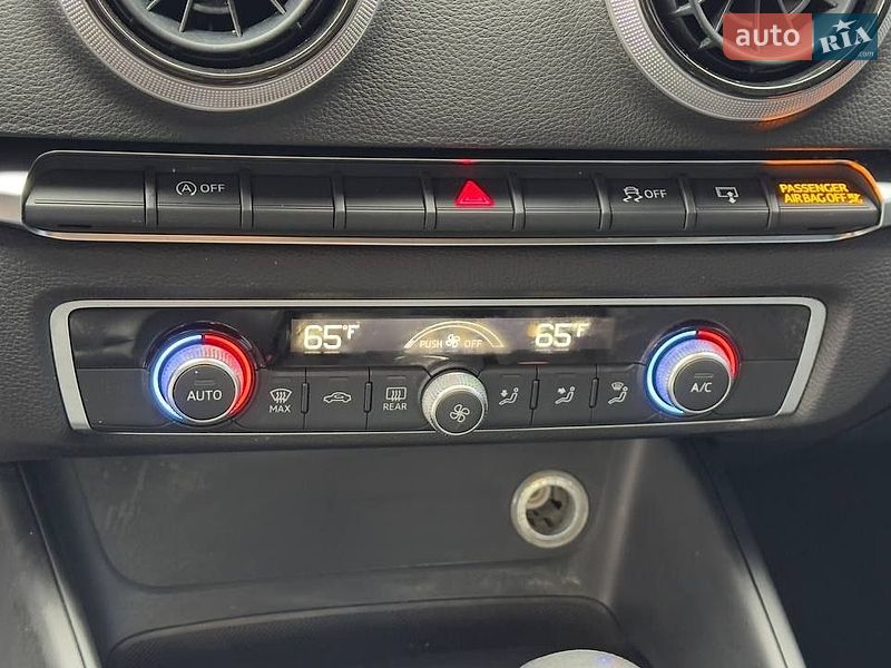Седан Audi A3 2016 в Луцке