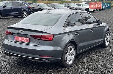 Седан Audi A3 2016 в Луцке