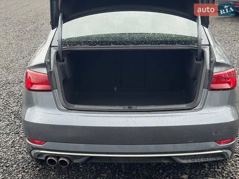 Седан Audi A3 2016 в Луцке