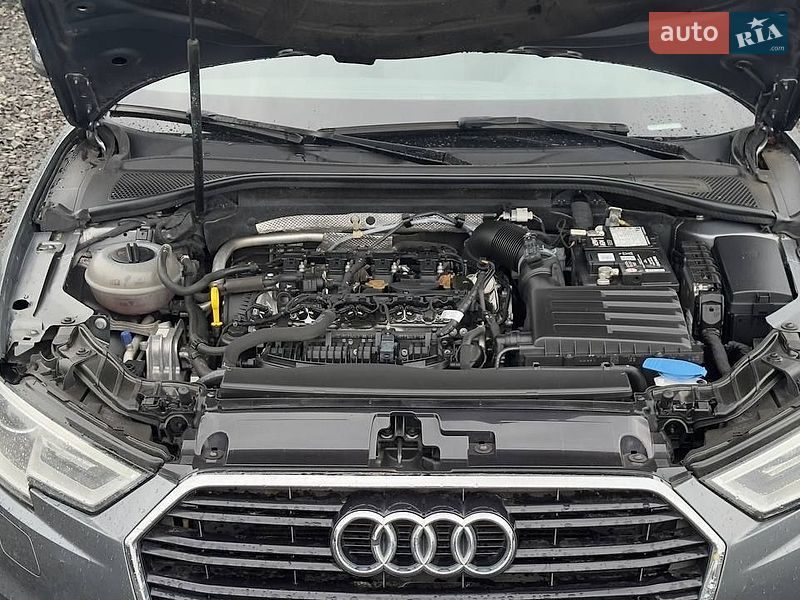 Седан Audi A3 2016 в Луцке