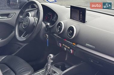 Седан Audi A3 2016 в Луцке