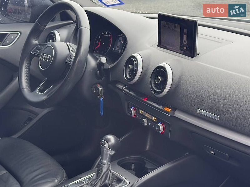 Седан Audi A3 2016 в Луцке
