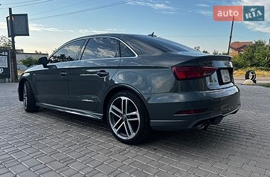 Седан Audi A3 2016 в Кривом Роге