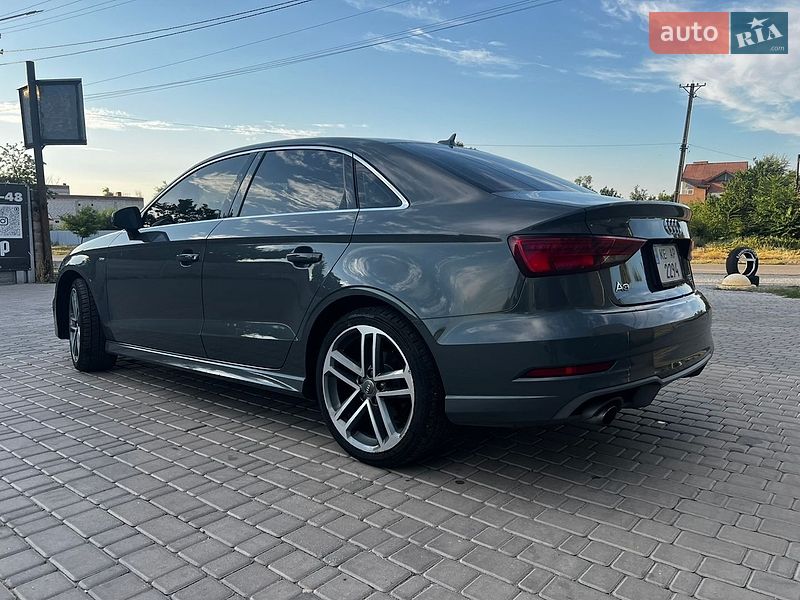 Седан Audi A3 2016 в Кривом Роге