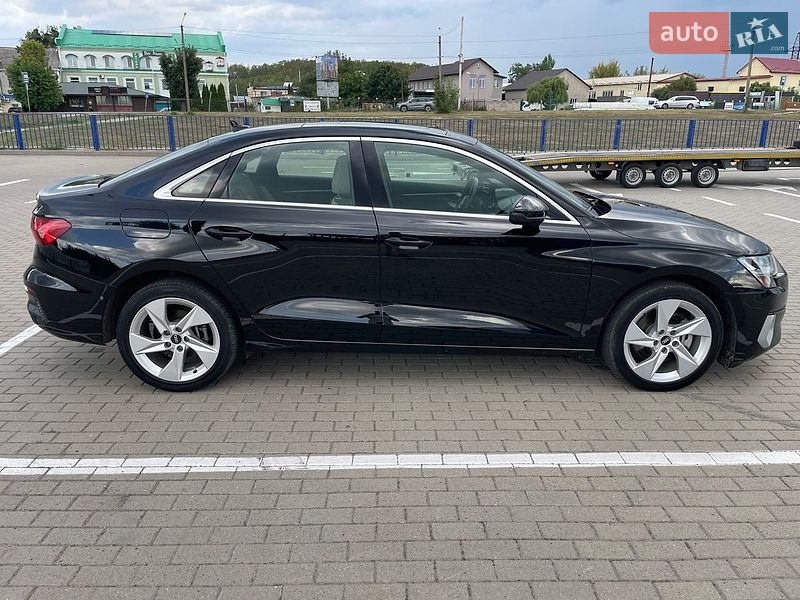 Седан Audi A3 2021 в Нововолинську