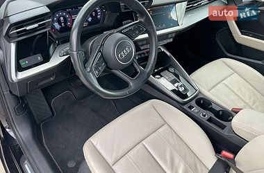 Седан Audi A3 2021 в Нововолинську