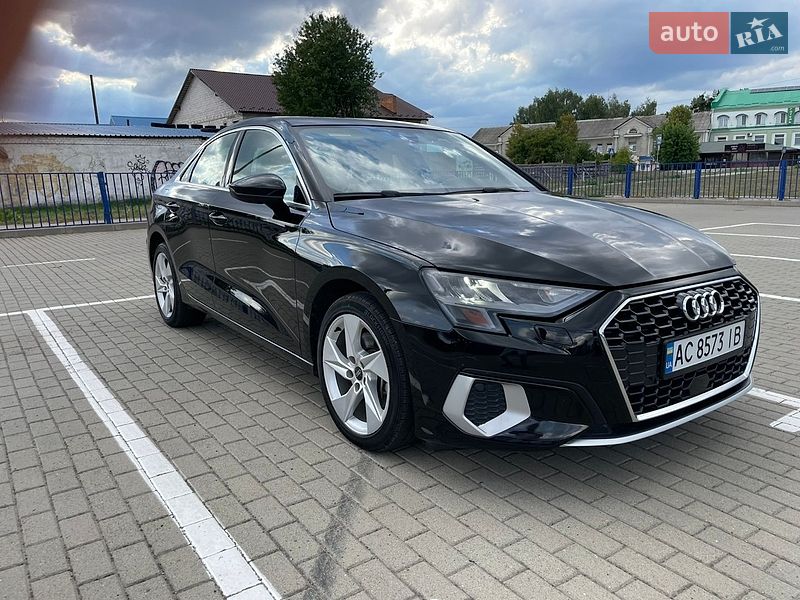 Седан Audi A3 2021 в Нововолинську