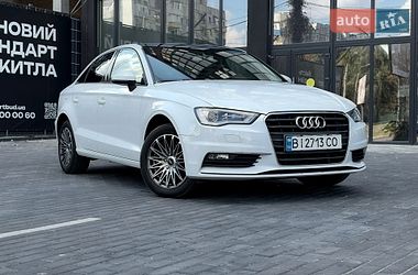 Седан Audi A3 2016 в Полтаве