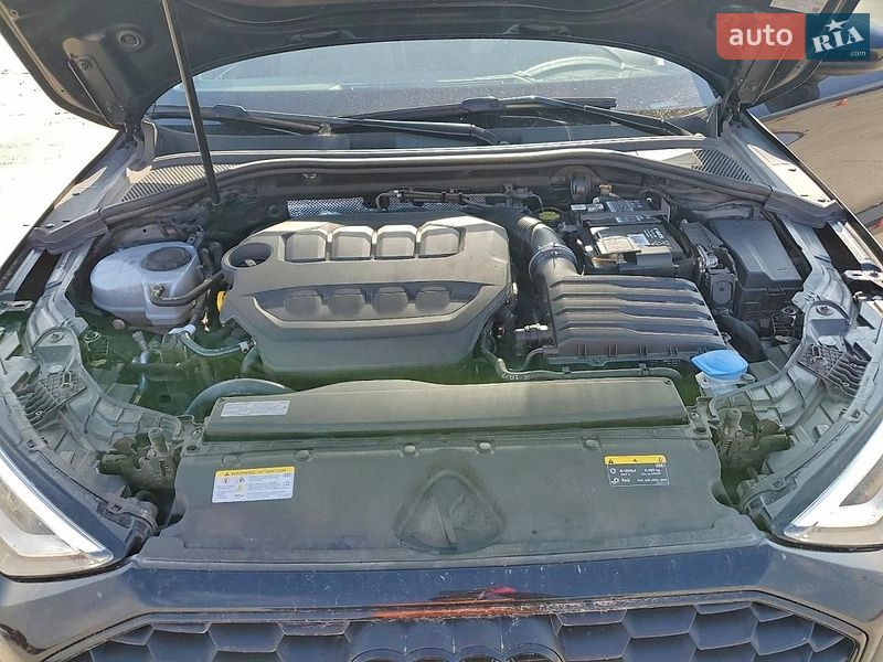 Седан Audi A3 2023 в Львове
