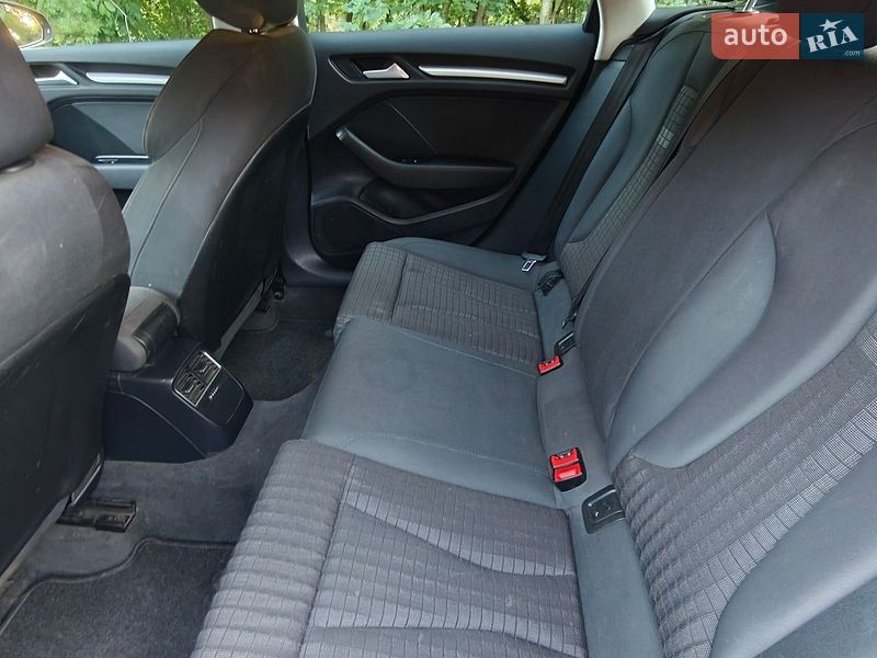 Хэтчбек Audi A3 2014 в Львове