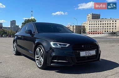 Седан Audi A3 2018 в Харькове