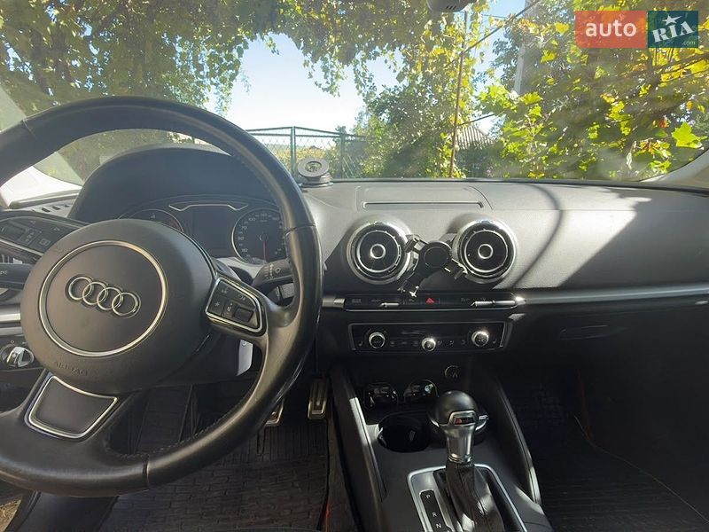 Седан Audi A3 2015 в Одесі